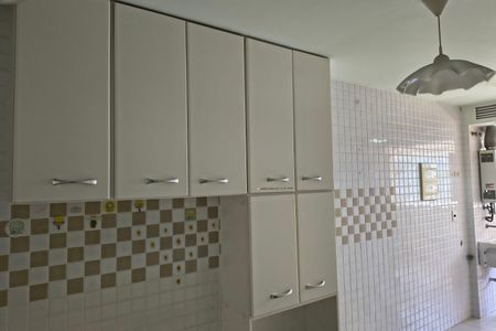 Apartamento à venda com 102m², 3 quartos e 1 vagaCozinha - Armários
