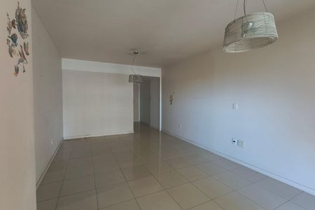 Apartamento à venda com 102m², 3 quartos e 1 vagaSala