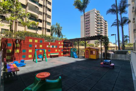 Apartamento à venda com 102m², 3 quartos e 1 vagaÁrea comum - Playground