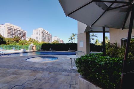 Apartamento à venda com 102m², 3 quartos e 1 vagaÁrea comum - Piscina