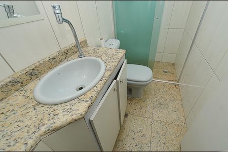 Apartamento à venda com 73m², 3 quartos e 2 vagas Apartamento à venda com 73m², 3 quartos e 2 vagasBanheiro