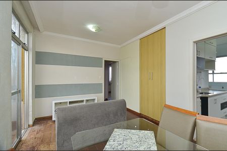 Sala de apartamento à venda com 2 quartos, 73m² em Graça, Belo Horizonte