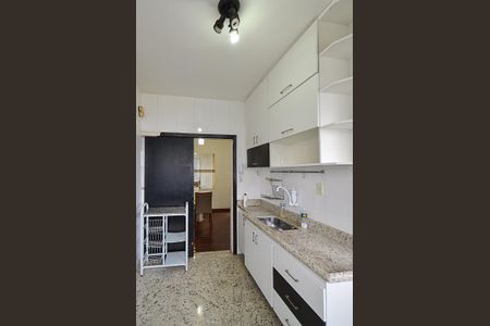 Apartamento à venda com 73m², 3 quartos e 2 vagas Apartamento à venda com 73m², 3 quartos e 2 vagasCozinha