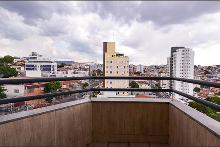 Apartamento à venda com 73m², 3 quartos e 2 vagas Apartamento à venda com 73m², 3 quartos e 2 vagasVaranda