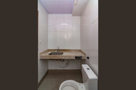 Banheiro de kitnet/studio para alugar com 1 quarto, 35m² em Vila Barragem Santa Lúcia, Belo Horizonte
