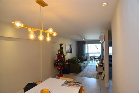 Sala de apartamento para alugar com 2 quartos, 109m² em Barra da Tijuca, Rio de Janeiro