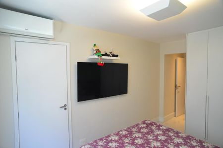 Apartamento à venda com 109m², 2 quartos e 2 vagasSuíte