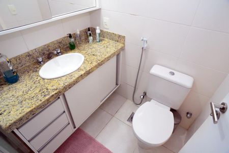 Apartamento à venda com 109m², 2 quartos e 2 vagasBanheiro Suíte