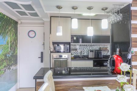 Apartamento à venda com 70m², 3 quartos e 2 vagasCozinha 