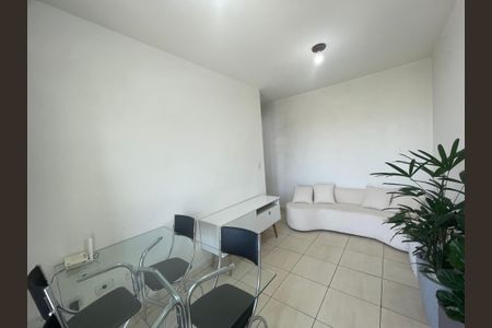 Apartamento para alugar com 48m², 2 quartos e 1 vaga Apartamento para alugar com 48m², 2 quartos e 1 vagaSala