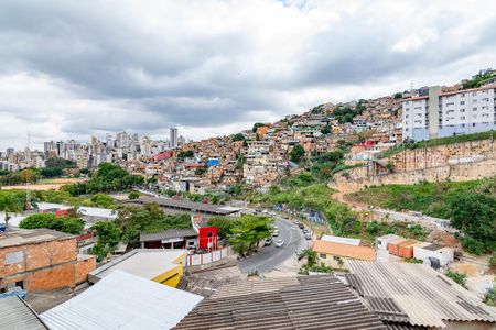 Studio para alugar com 38m², 1 quarto e sem vaga Studio para alugar com 38m², 1 quarto e sem vagaVaranda