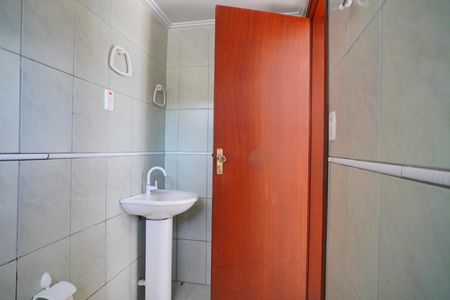 Banheiro suíte  de apartamento para alugar com 3 quartos, 85m² em Parque Santa Fé, Porto Alegre