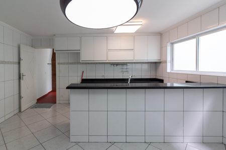 Casa para alugar com 200m², 4 quartos e 3 vagasCozinha