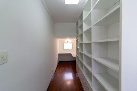 Casa para alugar com 200m², 4 quartos e 3 vagasCloset Suíte 1