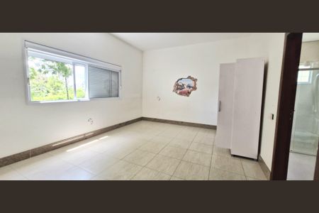 Casa de condomínio à venda com 540m², 5 quartos e 6 vagasSuíte 3