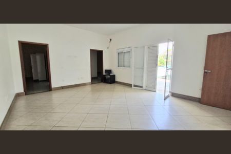 Casa de condomínio à venda com 540m², 5 quartos e 6 vagasSala de tv 