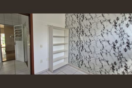 Casa de condomínio à venda com 540m², 5 quartos e 6 vagasQuarto 1