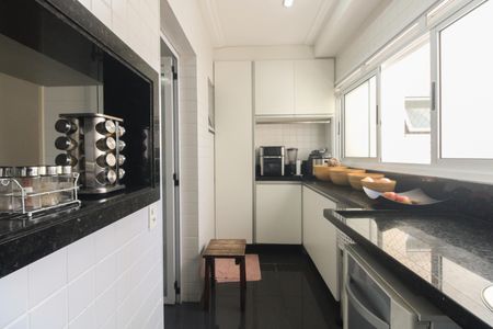 Apartamento à venda com 107m², 3 quartos e 2 vagas Apartamento à venda com 107m², 3 quartos e 2 vagasÁrea de Serviço