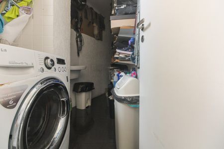 Apartamento à venda com 107m², 3 quartos e 2 vagas Apartamento à venda com 107m², 3 quartos e 2 vagasÁrea de Serviço