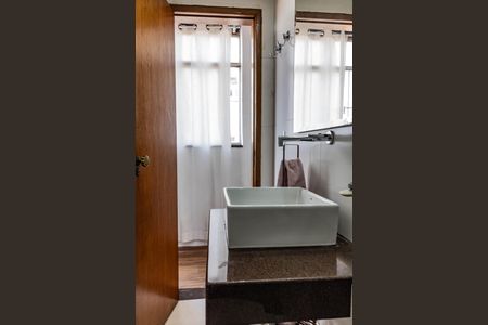 Apartamento à venda com 108m², 4 quartos e 1 vagaBanheiro da Suíte