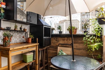 Apartamento à venda com 108m², 4 quartos e 1 vagaVaranda