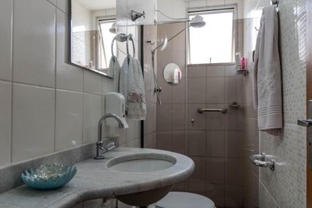 Apartamento à venda com 108m², 4 quartos e 1 vagaBanheiro Social