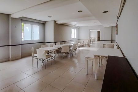 Apartamento para alugar com 48m², 2 quartos e 1 vaga Apartamento para alugar com 48m², 2 quartos e 1 vagaÁrea comum - Salão de festas