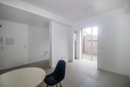 Apartamento à venda com 106m², 2 quartos e 1 vaga Apartamento à venda com 106m², 2 quartos e 1 vagaSala
