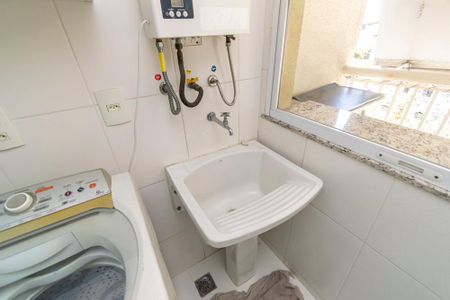 Apartamento à venda com 65m², 2 quartos e 1 vagaÁrea de Serviço