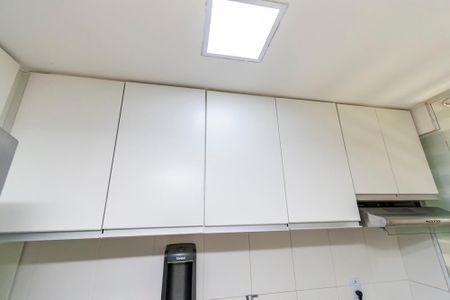 Apartamento à venda com 65m², 2 quartos e 1 vagaCozinha - Armários