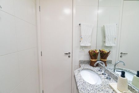 Apartamento à venda com 83m², 3 quartos e 1 vagaBanheiro Social