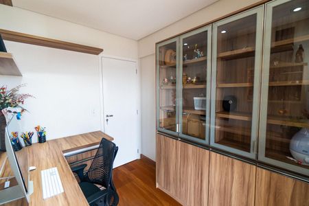 Quarto 1 de apartamento à venda com 3 quartos, 83m² em Vila Alexandria, São Paulo