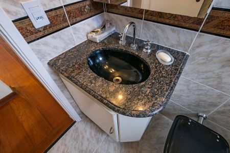 Apartamento para alugar com 63m², 2 quartos e 1 vagaBanheiro Social