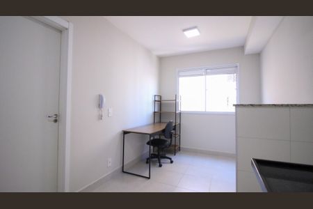 Sala/Cozinha de apartamento para alugar com 1 quarto, 27m² em Vila Ema, São Paulo