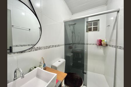 Casa à venda com 60m², 2 quartos e 2 vagasBanheiro