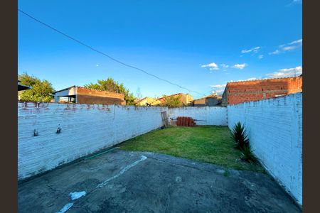 Casa à venda com 60m², 2 quartos e 2 vagasPátio