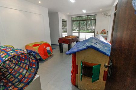 Apartamento à venda com 290m², 4 quartos e 5 vagasBrinquedoteca