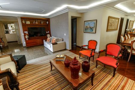 Apartamento à venda com 290m², 4 quartos e 5 vagasSala 1