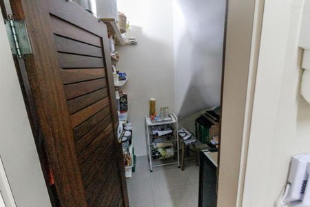 Apartamento à venda com 290m², 4 quartos e 5 vagasDespensa