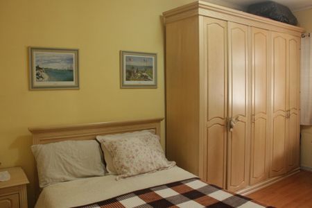Quarto de apartamento para alugar com 1 quarto, 70m² em Gonzaga, Santos