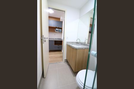 Banheiro de kitnet/studio para alugar com 1 quarto, 30m² em Vila Cordeiro, São Paulo