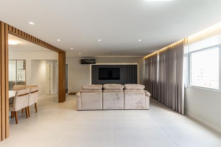 Apartamento à venda com 180m², 3 quartos e 2 vagasSala