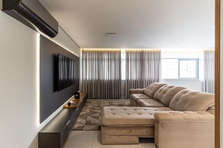 Apartamento à venda com 180m², 3 quartos e 2 vagasSala