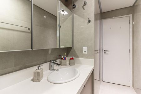 Apartamento à venda com 180m², 3 quartos e 2 vagasBanheiro 2