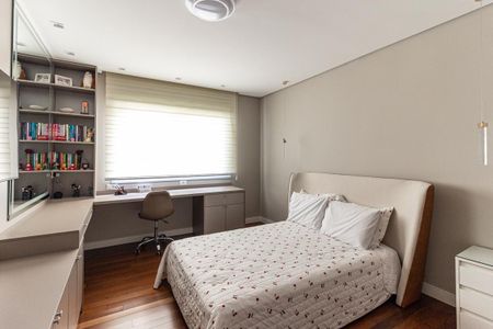 Apartamento à venda com 180m², 3 quartos e 2 vagasQuarto 2