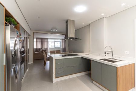 Apartamento à venda com 180m², 3 quartos e 2 vagasCozinha