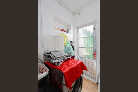 Casa à venda com 160m², 3 quartos e 2 vagasÁrea de serviço