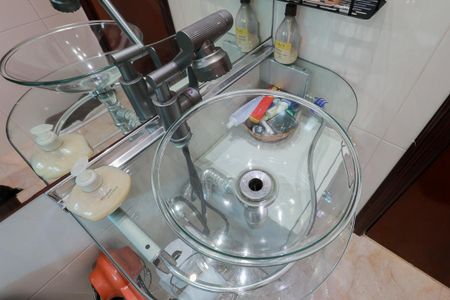 Casa à venda com 160m², 3 quartos e 2 vagasBanheiro da suíte