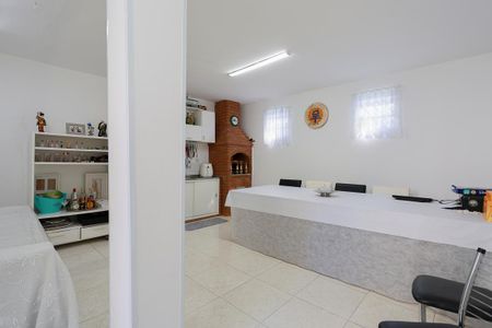 Casa à venda com 160m², 3 quartos e 2 vagasSalão de festas