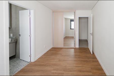 Apartamento para alugar com 140m², 2 quartos e 2 vagas Apartamento para alugar com 140m², 2 quartos e 2 vagasSuíte 1